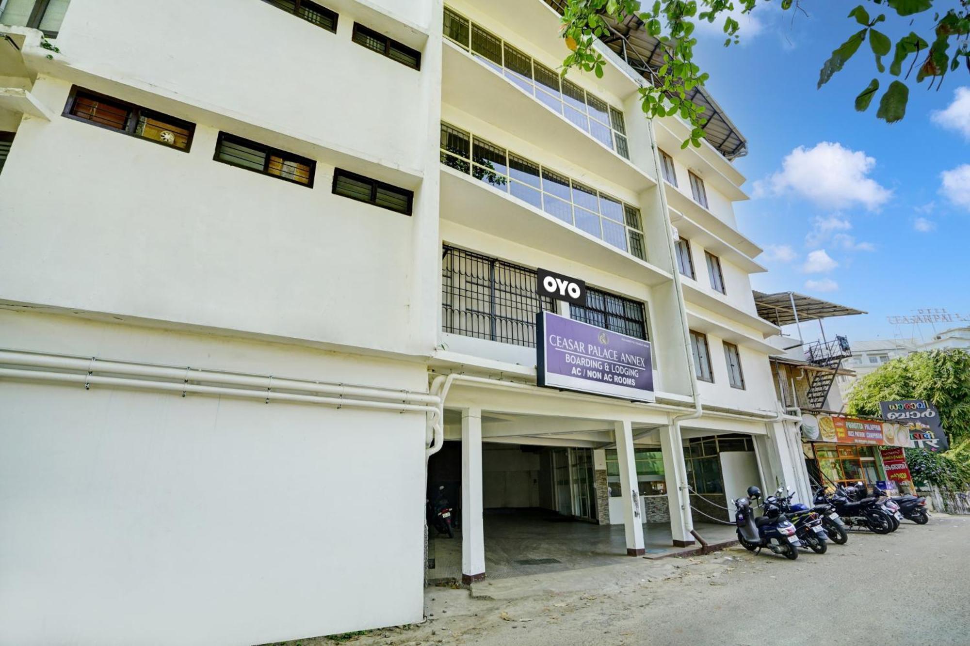 Super Hotel O Ceasar Palace Annex Thodupuzha Luaran gambar