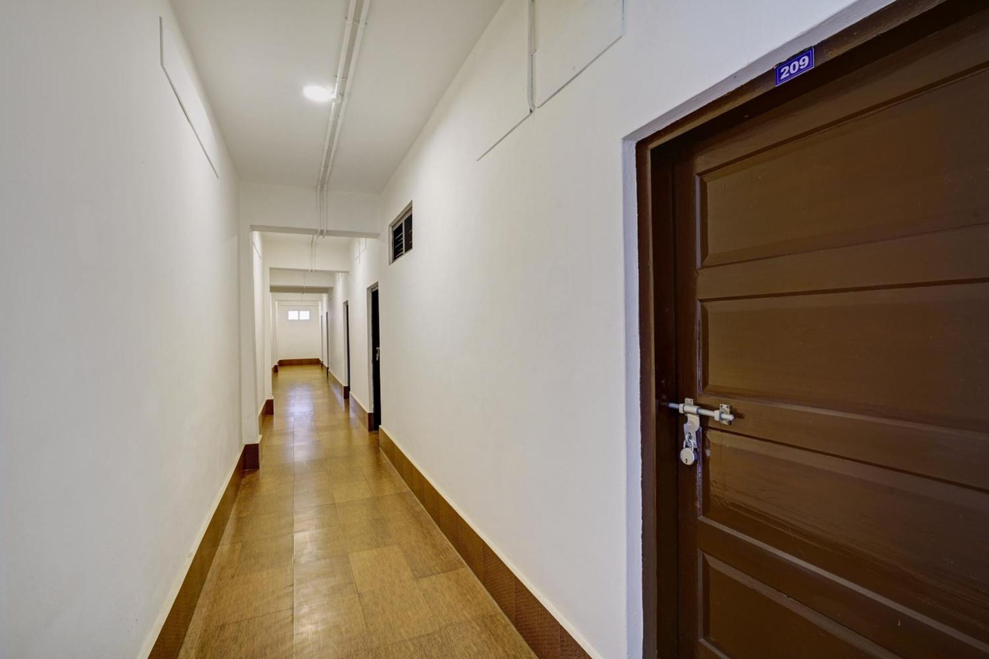 Super Hotel O Ceasar Palace Annex Thodupuzha Luaran gambar